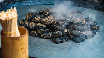 Páchnoucí tofu, čínské jídlo, jídlo, pouliční jídlo, Fermentované tofu, Čínské pouliční jídlo, tofu, pochoutka, Čínská pochoutka, horký, horké jídlo