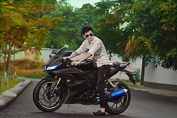 Unduh Gambar Smart Boy R15 Baru, Foto Biker Anak Pintar, R15 V3, Gambar Warna Hitam r15, Foto R15 baru, Unduh Foto pengendara sepeda motor, Gambar Pose Biker Foto Bergaya, Gambar Anak Sepeda Lucu, Boy R15 yang mengagumkan, pengendara r15 yang lucu