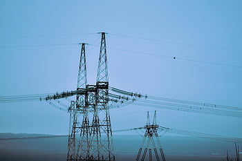 turnuri de transmisie, stâlpi de înaltă tensiune, cerul albastru clar, peisaj deschis, transportul de energie electrică, marea fără sfârșit, montură, linii de înaltă tensiune, câmp deschis, cer senin, fotografie peisaj