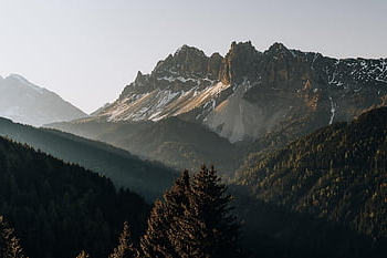 Jižní Tyrolsko, hory, dolomity, západ slunce, Itálie, Příroda, krajina, stromy