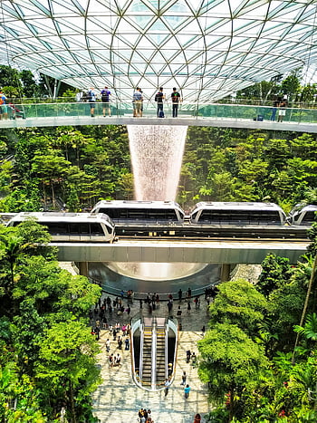 Fontana a cascata di gioielli, aeroporto di changi, Singapore, cascata affascinante, cascata interna, destinazione del viaggio, Attrazione dell'aeroporto, attrazione turistica, Turismo di Singapore, aeroporto gioiello changi, giardino interno