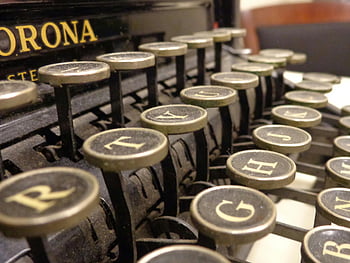 vintage typewriter, retro typewriter, classic typewriter, typewriter keys, antique typewriter, mechanical typewriter, Corona typewriter, typewriter close-up, keyboard typing, typing machine, old typewriter keys.
