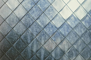 texturovaný kovový povrch, geometrické vzory, detail, busan, Jižní Korea, kovové textury, diamantový vzor, průmyslový design, architektonický detail, městské fotografie, kovové pozadí