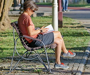 žena, čtení, park, volný čas, sedící, lavice, venku, relaxace