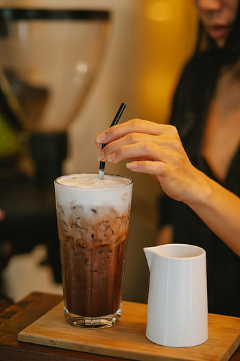 café glacé latte, crème mousseuse, café confortable, boisson rafraîchissante, paille, verre, café, café glacé, CAFE RÉGLAGE, mousse, boisson au café