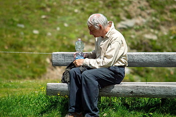 starý muž, napít se, lavice, senior, starší, muž, sedící, venku, Příroda, letní