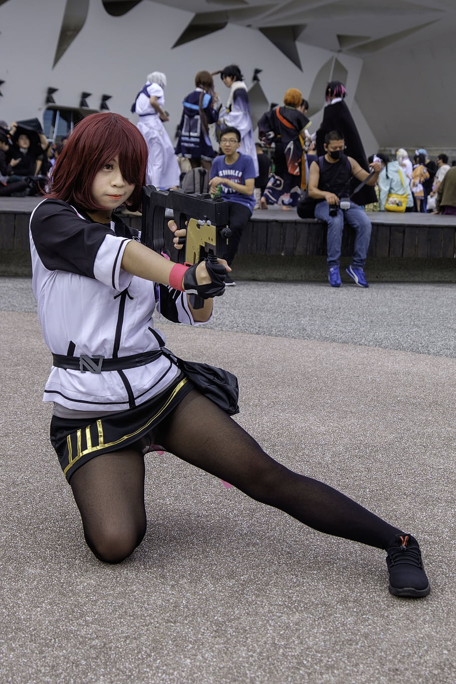 cosplay, První, Exusiai, Logistika tučňáků, anděl, pistole, kostým, charakter, anime, konvence, událost cosplay