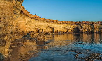 pe coasta stâncoasă, peșterile de mare, grotă, eroziune, formare, geologie, peisaj, mare, natură, stâncă, liniștit