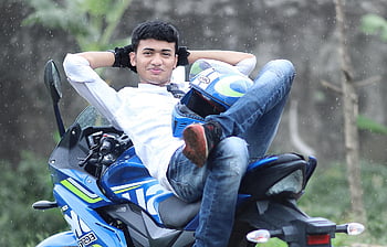 foto biker boy stylis, Biker Boy Bangladesh, Gaya Sepeda Pose Boy Awesome, Suzuki Gixxer Sf Motogp, Disc Disc Suzuki, pengendara sepeda, BD Awesome Rider, Download foto biker boy, motorcross