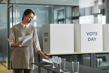 여성 조직, 투표 용지, 실내 투표소, 선거일, 투표소, 투표 정리, 실내 선거, 선거일 투표, 투표 조직, 투표 과정