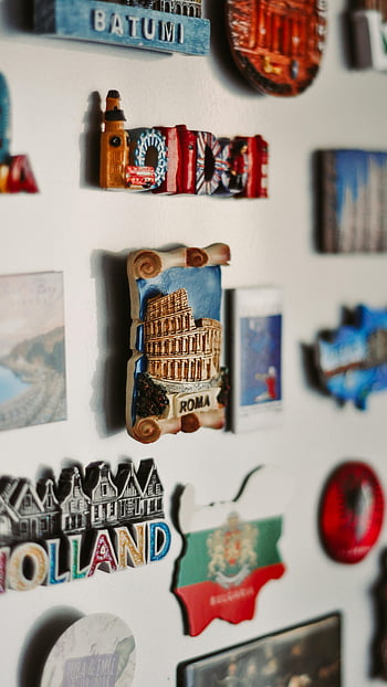 magnety na ledničku, Cestovní suvenýry, zářivé magnety, batumi, Londýn, Řím, Holandsko, Bulharsko, Bílá lednice, cílové magnety, sbírka suvenýrů