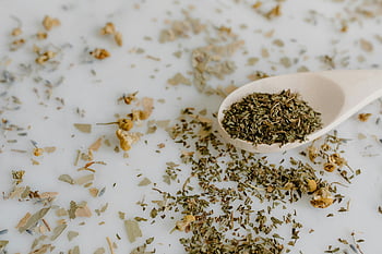 bylinková medicína, sušené byliny, Květinové Prvky, vařečka, detailní záběr, přírodní prostředky, sušené květiny, Bylinné ingredience, bylinkový čaj, bylinné směsi, bylinný lék