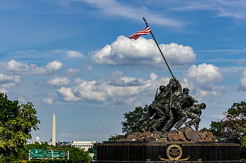 Mémorial de guerre du Corps des Marines des États-Unis, iwo jima memorial, drapeau américain, le monument de Washington, ciels bleus, statue militaire, monument national, monument extérieur, site historique, symbole patriotique, Washington DC