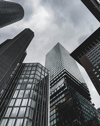 frankfurt, Německo, finanční okres, moderní budovy, mrakodrapy, nízký úhel záběru, Elegantní architektura, městské panorama, panoráma města, moderní design, skleněné fasády