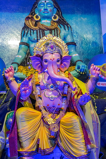 ganesh chaturthi, pán Ganesha, shiva, mumbai, barevná socha, festival, indické božstvo, náboženské oslavy, kulturní akce, hinduismus, tradiční oděv