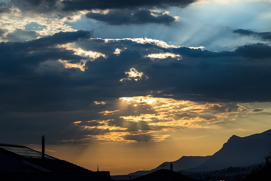 luce, umore, sole, Alba, colore, cielo, tempo metereologico, nuvole, ombra, raggio, raggio di sole