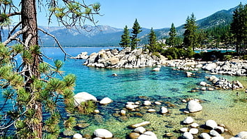 jezero tahoe, jezero, Příroda, hory, les, čistá voda, voda, stromy, jehličnatý, skály, oblázky