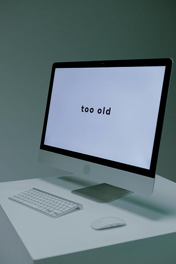 컴퓨터 화면, 너무 오래된 메시지, 최신 컴퓨터 설정, 최소한의 디자인, 빛나는 화면, 심플한 디자인, 컴퓨터 키보드, 컴퓨터 마우스, 책상 설치, 디지털 디스플레이, 과학 기술