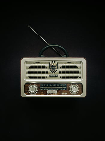 vintage radio, classic radio, retro design, black background, old radio, antique radio, Meier radio, wooden radio, portable radio, mp3 radio, vintage electronics