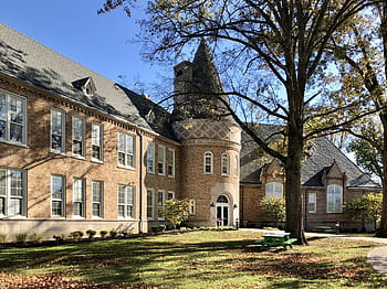 zamontuj washington, Szkoła Podstawowa, cincinnati, ohio, Francuski eklektyczny, budynek z cegły, Architektura szkolna, historyczny budynek, Szkoła sąsiedztwa, scena plenerowa, jesienne liście