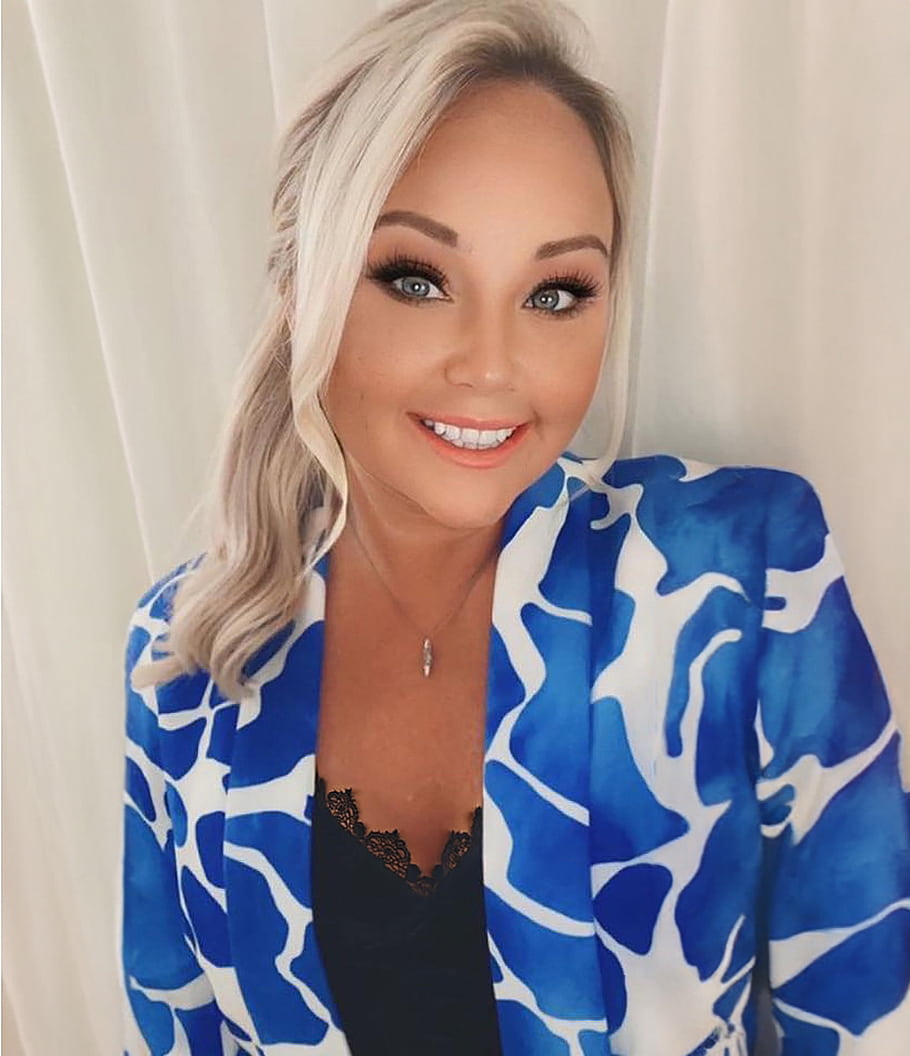 mother, woman, mature, blonde, beauty, smile, jacket, blue and white, hot mom, goddess, babe