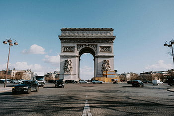 arc de triomphe, Paříž, šedý betonový oblouk, modrá obloha, historické architektury, slunečný den, vozy, Velká architektura, mezník, Francie, cestovat