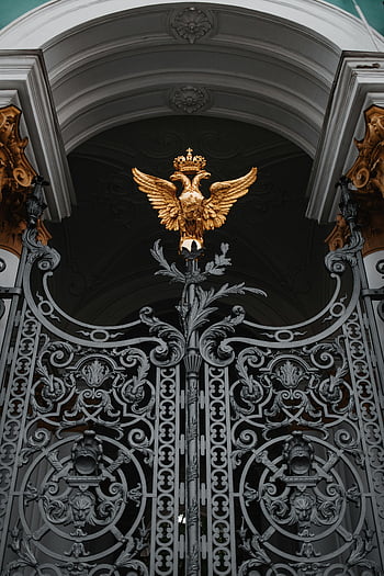 zlatý dvouhlavý orel, zimní palác, Svatý. petersburg, Rusko, ozdobená brána, Zlatý orel, detail, architektonický detail, historický mezník, Ruský znak, koruna