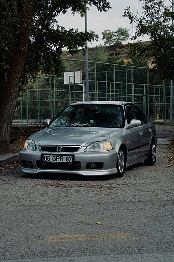 Silver Honda Civic, basketbalové hřiště, zaparkované auto, městské krajiny, turkiye, sedan, klasické auto, venkovní nastavení, parkování na ulici, stromy, sportovní hřiště