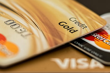 kreditní karty, zlatá karta, detailní fotografie, finanční koncept, bezhotovostní koncept, značkové kreditní karty, hromadu karet, vízum, mastercard, Podrobnosti o kreditní kartě, Značky kreditní karty