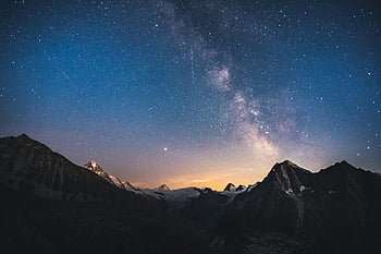 夜空、 星空、 スイス山、 天の川、 シルエット、 魅惑的なビュー、 息をのむような、 夜の風景、 スター写真、 高山の風景、 夜の山