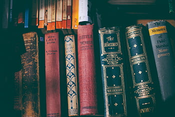 vintage knihy, klasická literatura, dřevěné police, kniha kolekce, Poslední luk, detail, starožitné knihy, Literární klasika, regál, staré knihy, rezervace