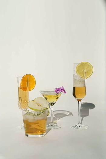 koktejly, Citronová hruška, oranžový, Citrusové koktejly, Květinové koktejly, Osvěžující nápoje, bílé pozadí, Stylové nápoje, Zdobené koktejly, ovocné koktejly, Elegantní koktejly