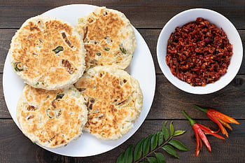 pol roti, Lebensmittel, Gericht, asiatisch, Sri Lanka, Küche, Kokosnuss-Roti, Fladenbrot, Brot, Frühstück, lunu Miris