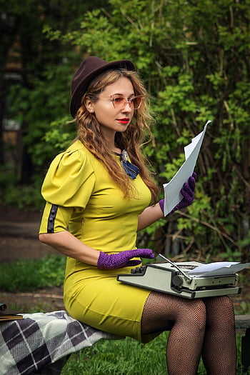 žena, 40s, retro, vinobraní, Dějiny, Móda 40. let, prastarý styl, čepice, yard, starý dům, psací stroj