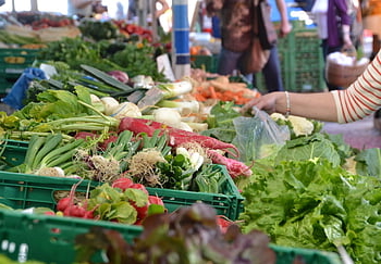 trh, zelenina, vyrobit, sklizeň, organický, čerstvá zelenina, zeleninový stojan, trhu se zeleninou, farmářský trh, den, místní zemědělci