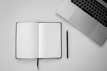 notebook, prázdné stránky, pohled shora, otevřený zápisník, laptop, pero, čistý stůl, produktivita, soustředit se, pracovního prostoru, minimalismus