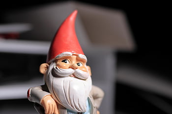 dwarf, ceramic, statue, blurred, background, blurred Background, green Grass, garden Gnome, garden, grass, funny