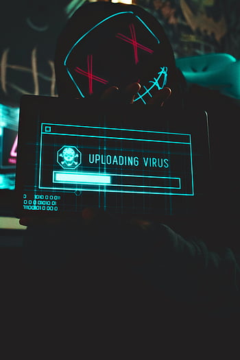 hacker, temná místnost, tableta, Nahrávání virů, Kybernetická hrozba, obrazovka, kybernetická bezpečnost, Digitální hrozba, online zabezpečení, kybernetický útok, Technologická hrozba