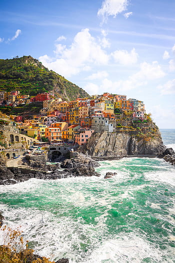 Manarola, Cinque Terre, Italy, colorful houses, cliffside village, turquoise sea, Liguria, coastal town, Mediterranean landscape, scenic view, seaside architecture