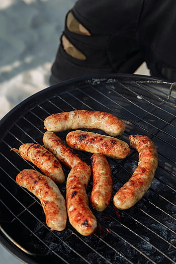 소세지, 숯 그릴, 여름 바베큐, 맛있는 소시지, 소시지를 굽다, 닫다, 야외 파티, 야외 요리, 구운 소시지, 숯불 그릴, 여름 그릴
