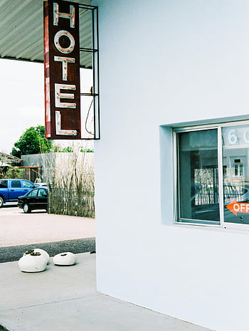 hotel di pinggir jalan, tanda hotel pedesaan, Marfa Texas, Estetika retro, tema perjalanan, tanda hotel antik, hotel pinggir jalan, Hotel Marfa, tanda retro, fotografi perjalanan, hotel perjalanan darat