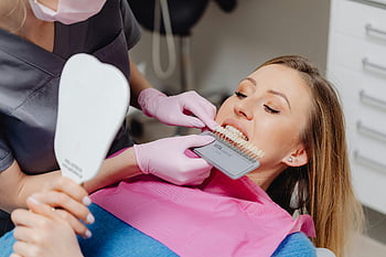 tannlege, Tannskygge guide, tannfargematching, pasient, tannlegeklinikk, tannbehandling, Tannhelse, tannprosedyre, tannhygiene, Tannundersøkelse