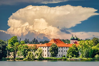 klášter Seeon, klášter, bavaria, jezero, kostel, Příroda, opatství, cibule kopule, stromy, nebe, mraky