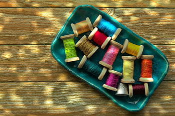 thread Spool, thimble, yarn, sew, multi Coloured, sewing Thread, sewing Kits, thread Roll, thread, lie Flat, copy Space