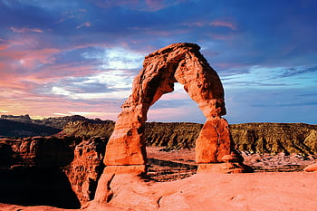 jemný oblouk, národní park arches, západ slunce, živé barvy, dramatické nebe, přírodní oblouk, utah, krajinářské fotografie, venkovní scenérie, červená skála, pouštní krajina
