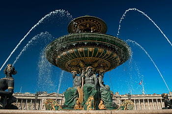 fontaine des mers, Paříž, Francie, nízký úhel záběru, slunečný den, fontána, sochařství, modrá obloha, vodní trysky, venkovní, mezník, architektura