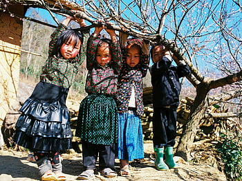 子供、 遊びます、 ラオカイ、 キッズ、 女の子たち、 男の子、 若い、 幼年期、 可愛い、 遊び心のある、 先住民