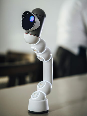 Clicbot bianco, braccio robotico, tecnologia futuristica, impostazione dell'ufficio, tecnologia avanzata, tavolo, robot moderno, robot compatto, robot indoor, robot da scrivania, robot interattivo