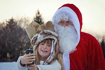 autoscatto, ragazza, Babbo Natale, Snowy all'aperto, inverno, Natale, vacanza, festivo, bambino, smartphone, foto