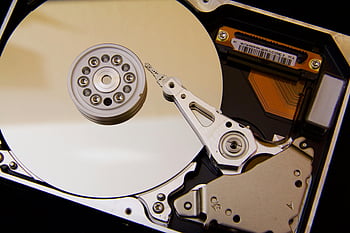 stříbrný pevný disk, ovládací rameno, Datové talíře, detail, pevný disk, Podrobný pohled, vnitřní komponenty, zařízení, Magnetické úložiště, počítačový hardware, technologie